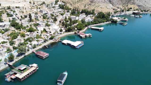Şanlıurfa'yı karıştıran talep 5 yıl sonra yeniden gündemde: Birecik ve Halfeti ilçelerini referandumla Gaziantep'e bağlayalım Şanlıurfa'yı karıştıran talep 5 yıl sonra yeniden gündemde: Birecik ve Halfeti ilçelerini referandumla Gaziantep'e bağlayalım