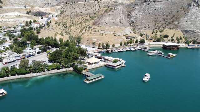 Şanlıurfa'yı karıştıran talep 5 yıl sonra yeniden gündemde: Birecik ve Halfeti ilçelerini referandumla Gaziantep'e bağlayalım Şanlıurfa'yı karıştıran talep 5 yıl sonra yeniden gündemde: Birecik ve Halfeti ilçelerini referandumla Gaziantep'e bağlayalım