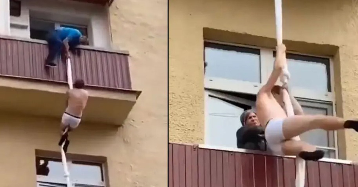 İç çamaşırıyla balkondan inen genç adamın komik kaçışı