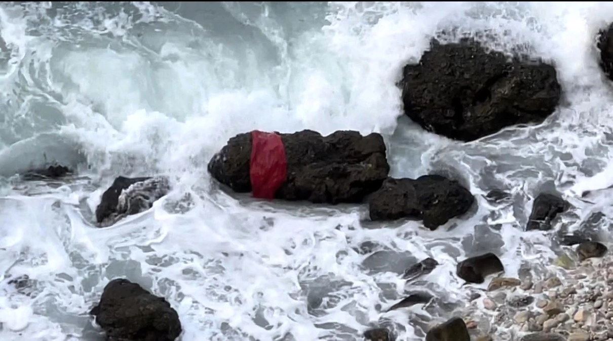 Şile\'de kayalıktan denize düşen kadın hayatını kaybetti