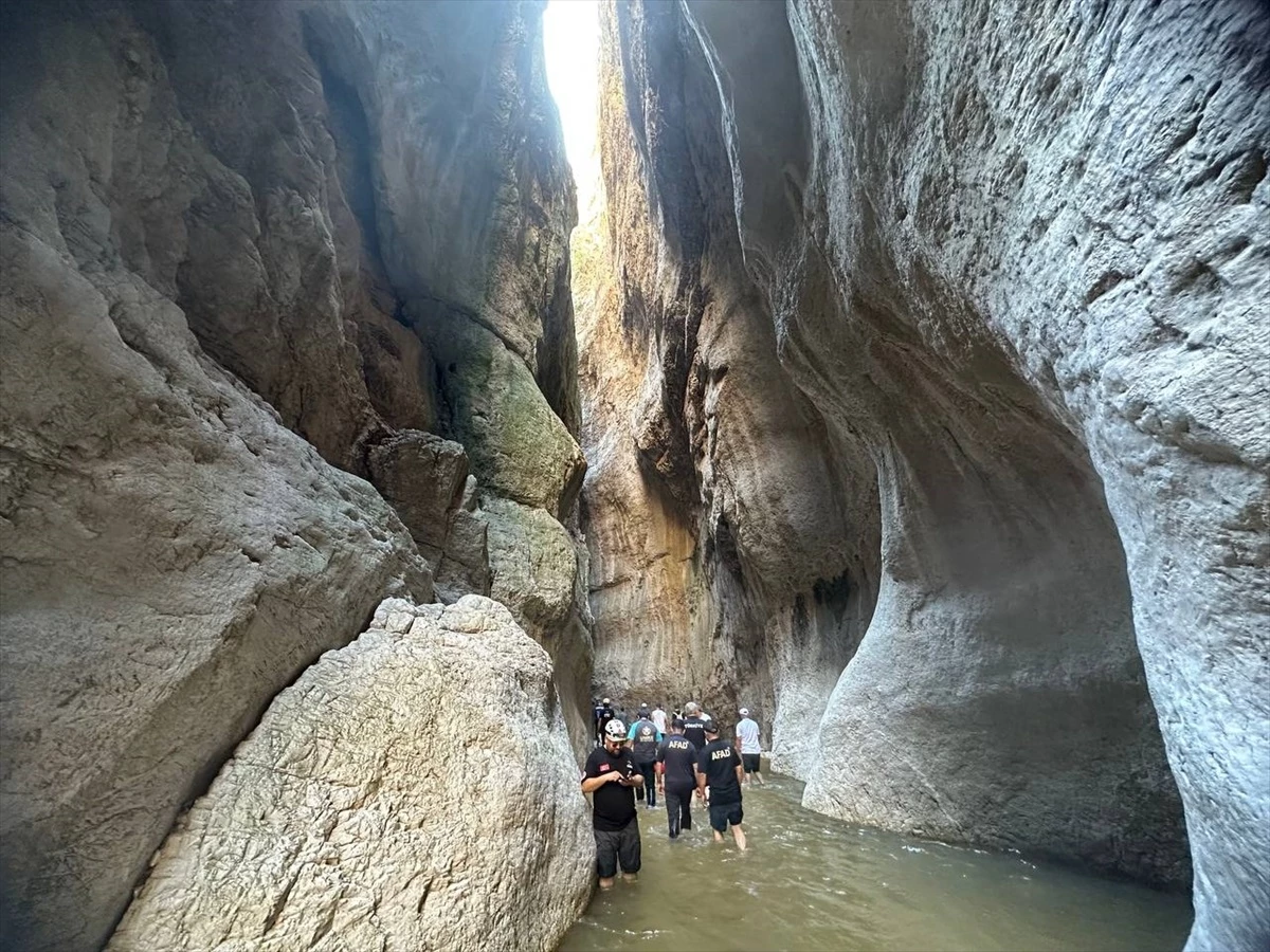 Tokat\'ın Reşadiye ilçesindeki Zinav Kanyonu turizme kazandırılıyor