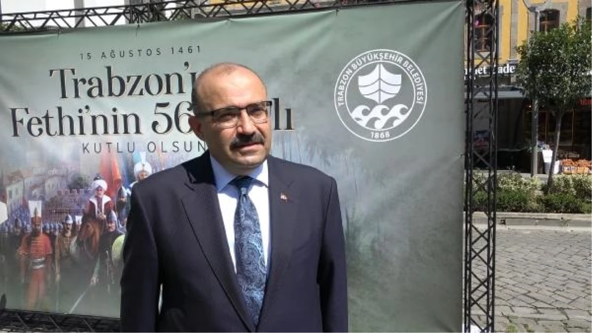 Trabzon\'un fethinin 562\'nci yıl dönümü kutlandı, Vali Ustaoğlu veda etti