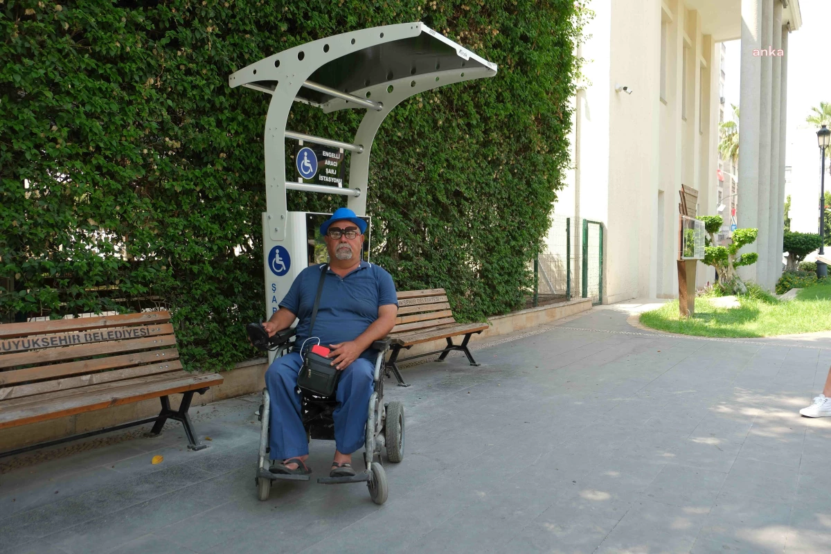Adana Büyükşehir Belediyesi, 5 noktaya akülü tekerlekli sandalye şarj istasyonu kurdu