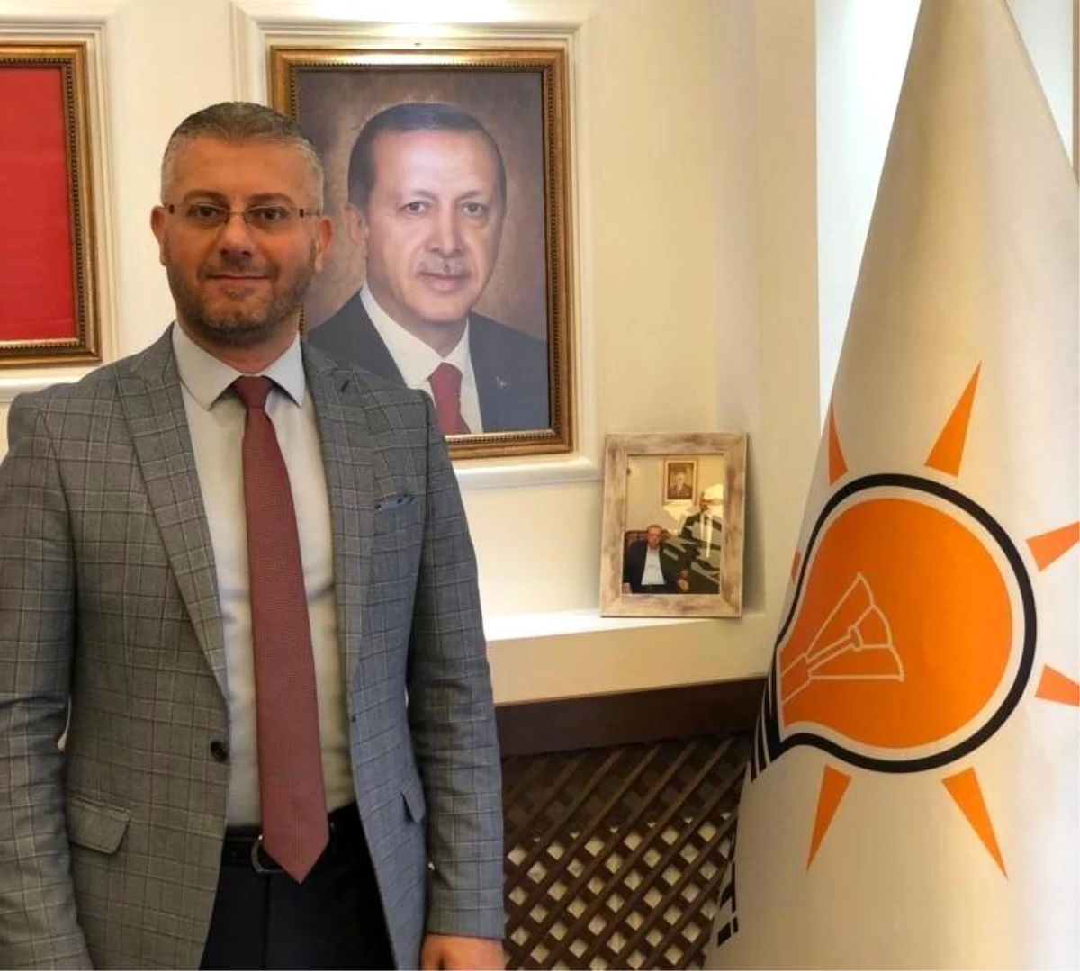 AK Parti Şehzadeler İlçe Başkanı Çipiloğlu görevinden istifa etti