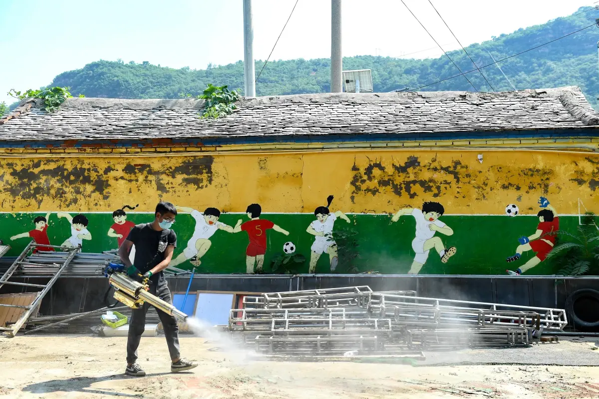Beijing\'deki Yağışlar Sonrası Zarar Gören Okullarda Yeniden Yapılanma Çalışmaları Hız Kazanıyor