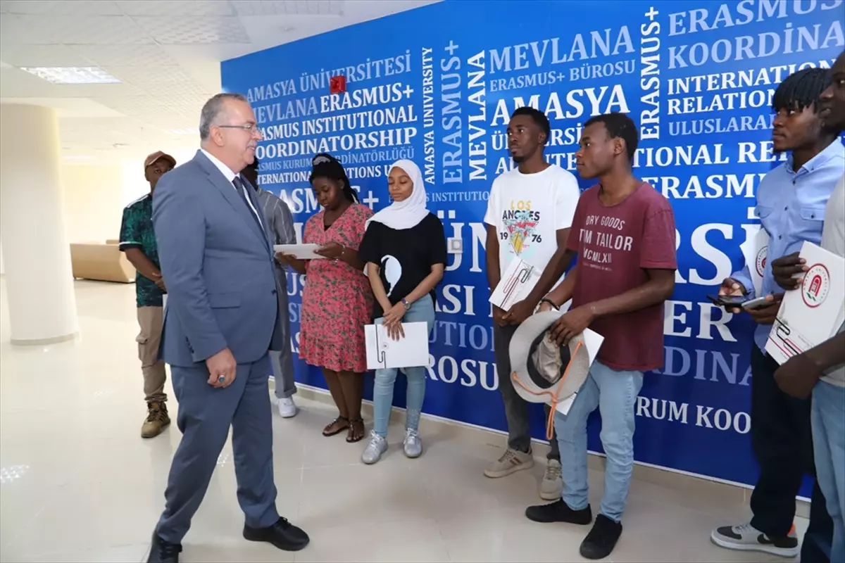 Amasya Üniversitesinde Türkçe öğrenen yabancı öğrencilere sertifikaları verildi