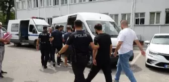 Bursa'da Aranan 21 Kişi Operasyonla Yakalandı