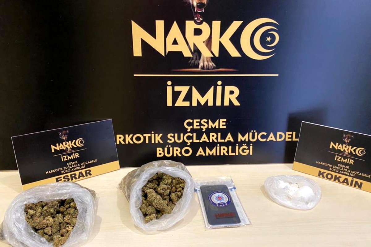 Çeşme\'de Uyuşturucu Operasyonu: 3 Tutuklama