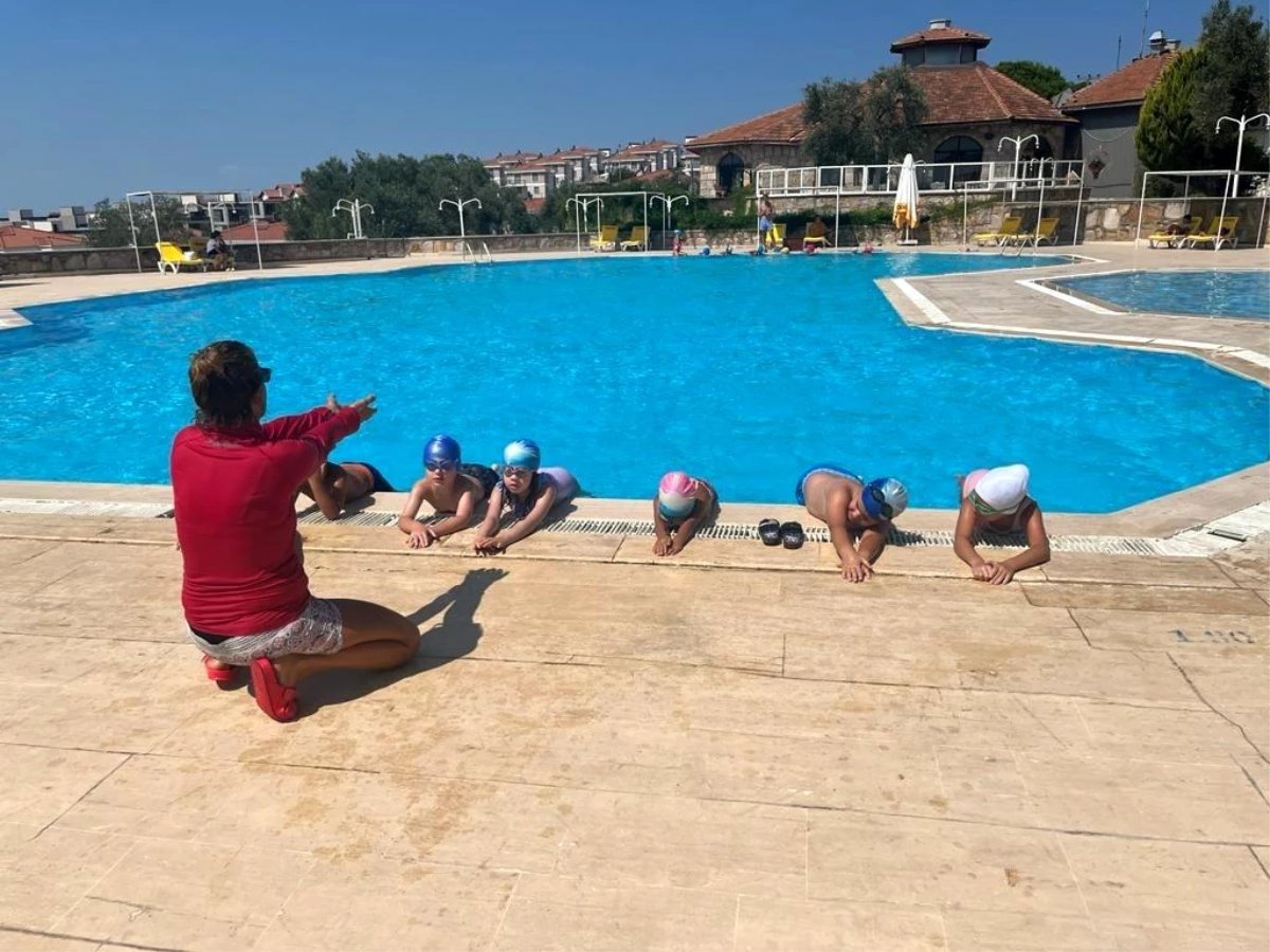 Balıkesir Gömeç Belediyesi\'nden Çocuklara Yaz Aylarında Yüzme Eğitimi