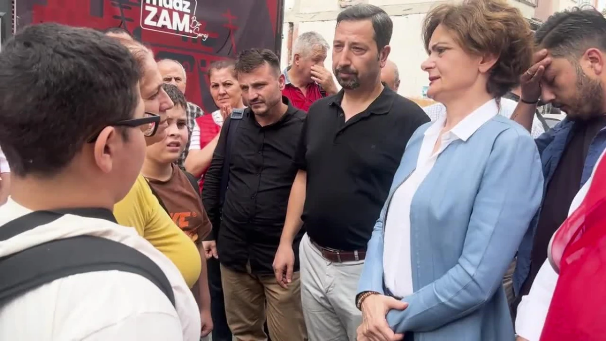 CHP İstanbul İl Başkanı Canan Kaftancıoğlu, Avcılar\'da yurttaşların sorunlarını dinledi