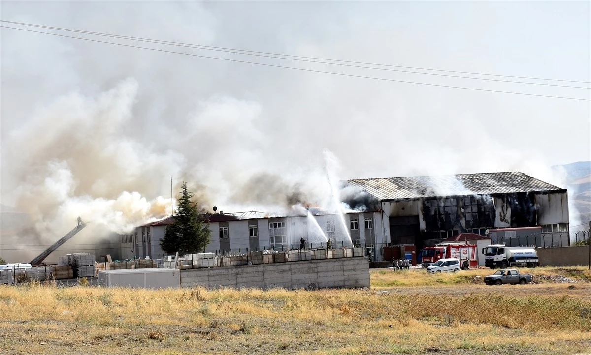 Kırıkkale\'deki Fabrikada Patlama Sonrası Yangın Söndürüldü