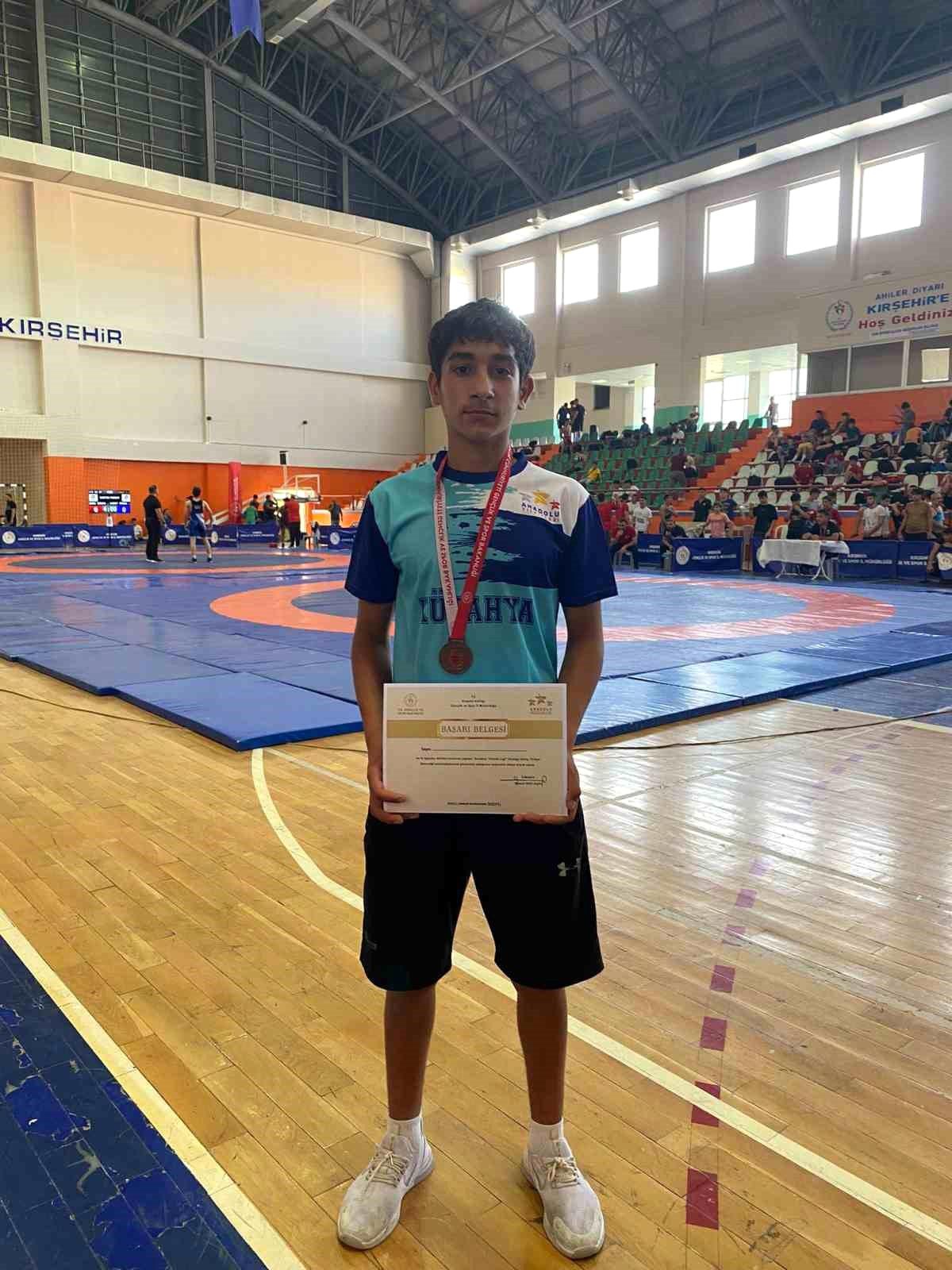 Kütahya Belediyespor Kulübü Güreşçisi Ümit Kocagöbek Türkiye Üçüncüsü Oldu