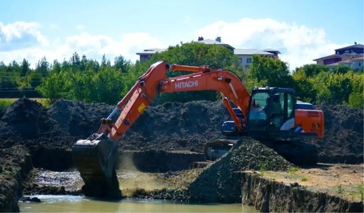 Lapseki Belediyesi, ilçede gerçekleştirdiği projeler ve çalışmalarla kalkınmaya katkı sağlıyor