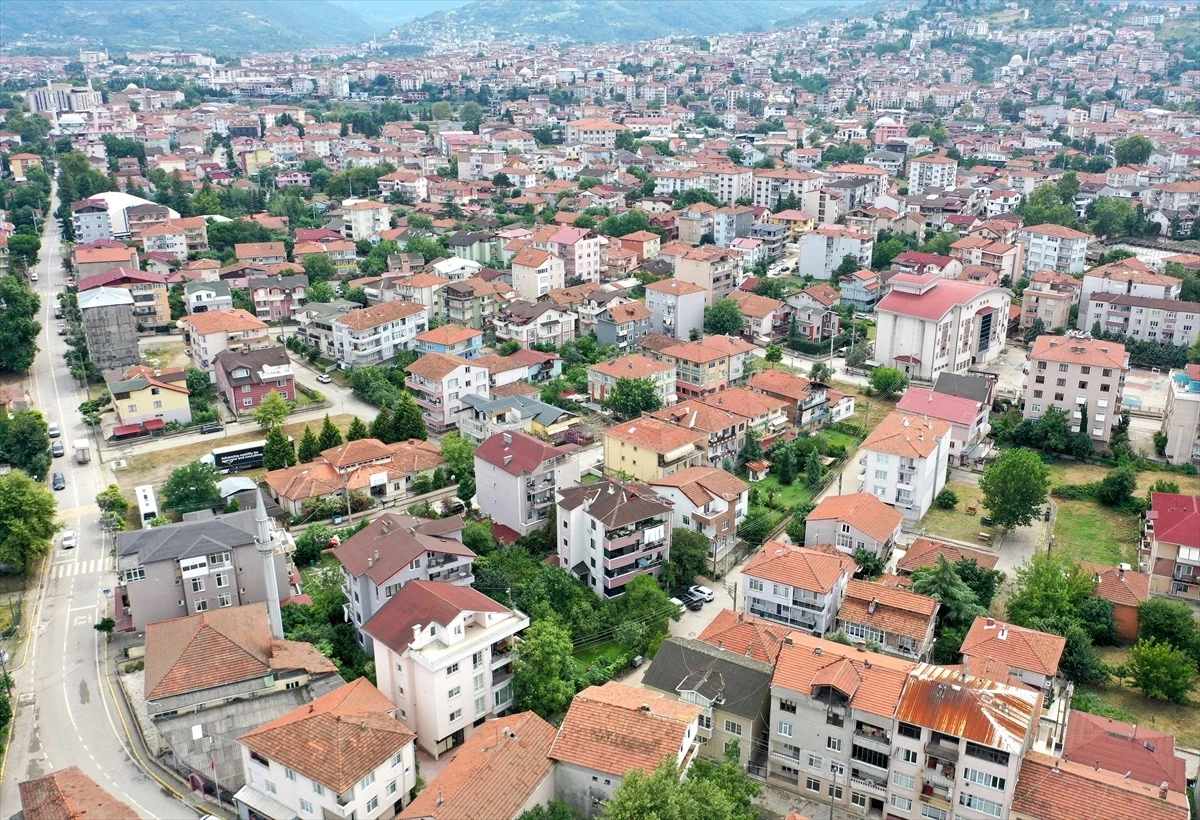 Marmara Depremi\'nin merkez üssü Kocaeli\'nin çehresi kentsel dönüşümle değişiyor