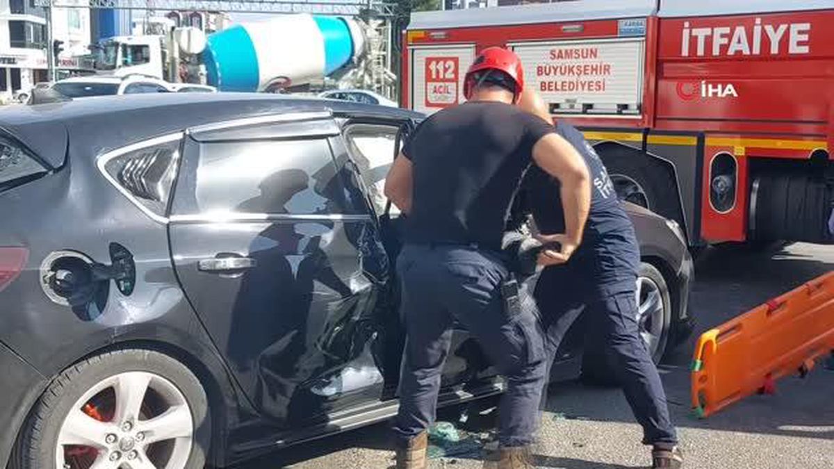 Samsun\'da Zincirleme Trafik Kazası: 2 Yaralı