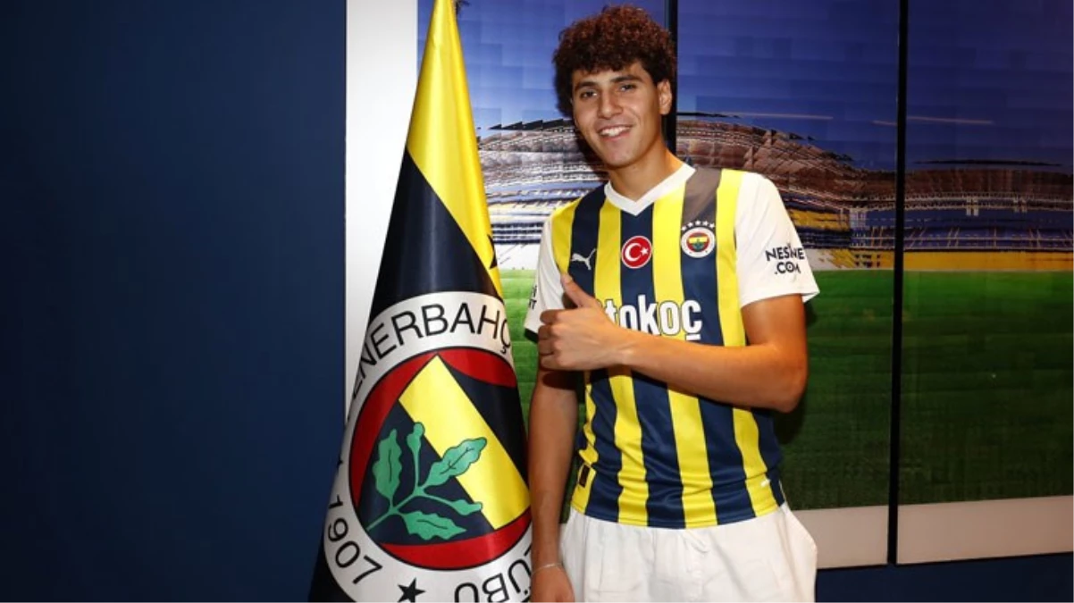 Son Dakika: Fenerbahçe, 2003 doğumlu Omar Fayed\'i 4 yıllığına kadrosuna kattı