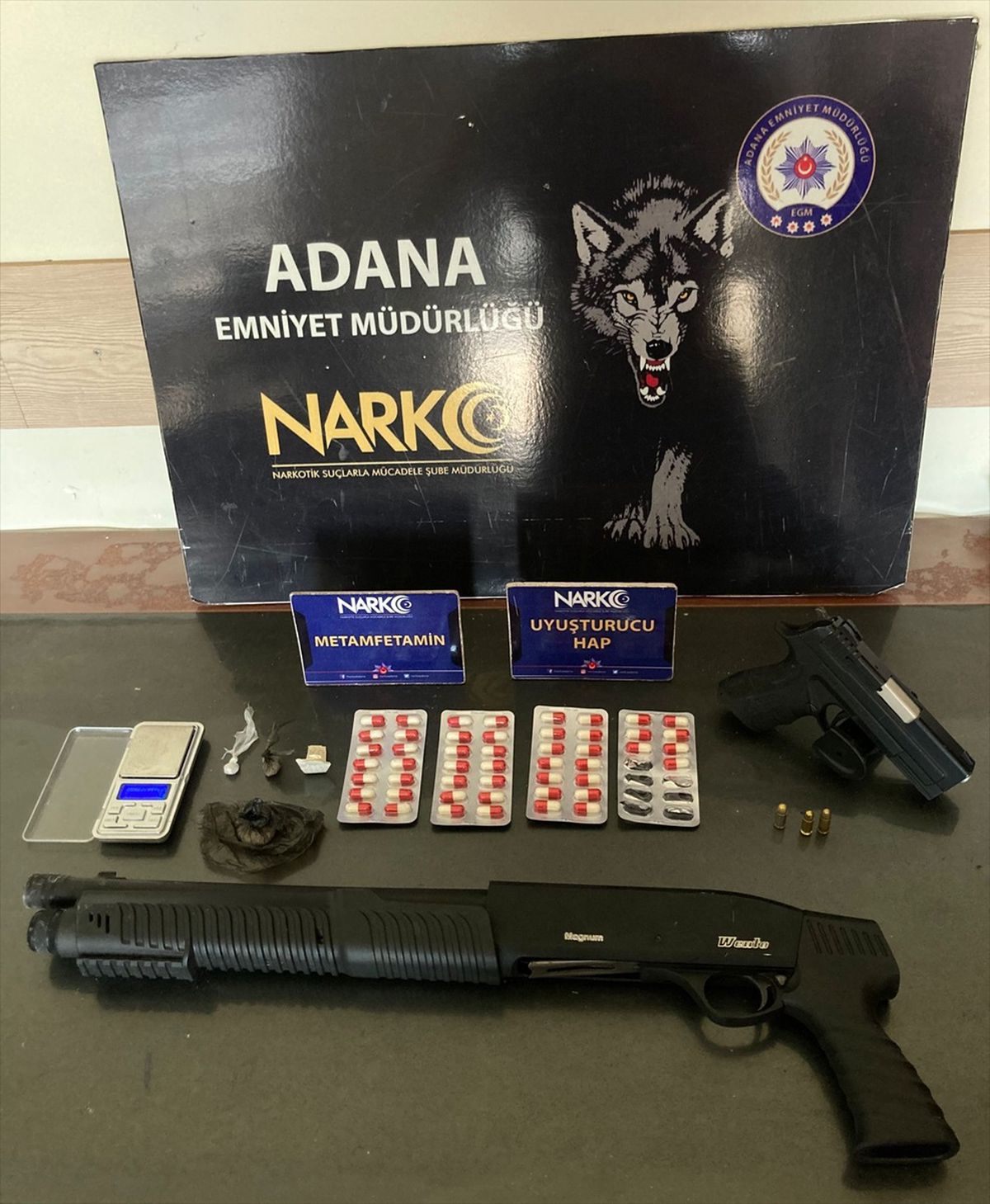 Adana\'da Uyuşturucu Operasyonunda 2 Şüpheli Tutuklandı