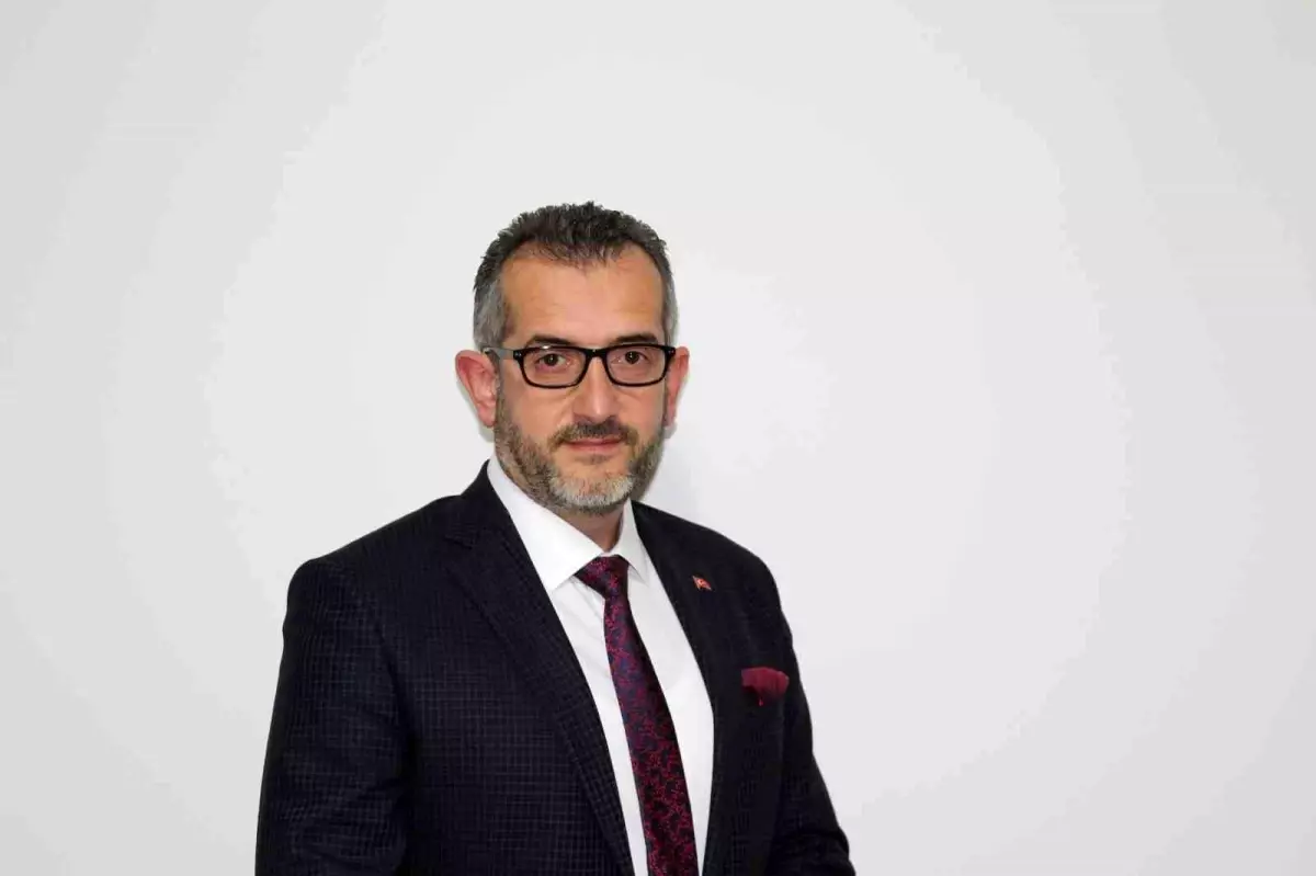 AK Parti İlçe Başkanları Yerel Seçimlere Odaklanmak İçin İstifa Ediyor