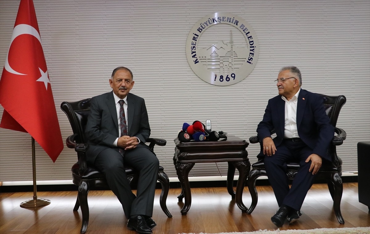 Özhaseki: Deprem bölgesinde taviz yok, imar yetkisi bakanlığa geçti