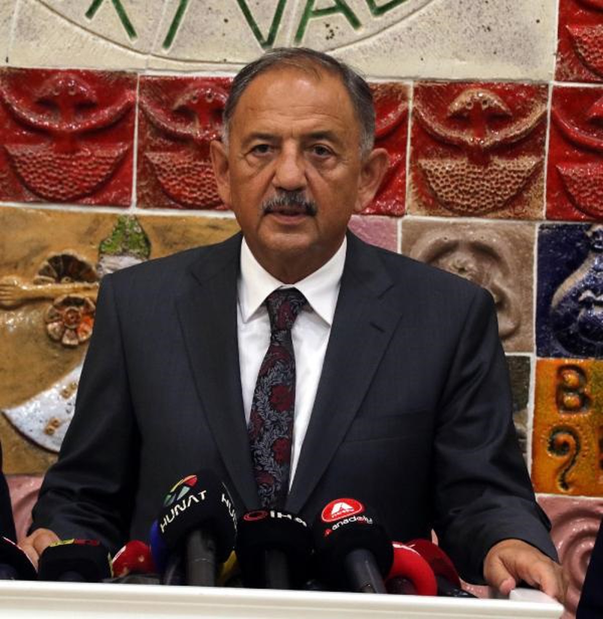 Bakan Özhaseki, Kayseri\'ye geldi