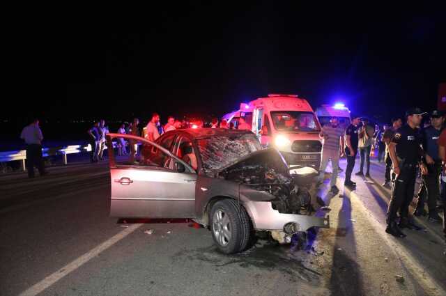 Bingöl karayolunda zincirleme kaza: 3 ölü, 8 yaralı Bingöl karayolunda zincirleme kaza: 3 ölü, 8 yaralı