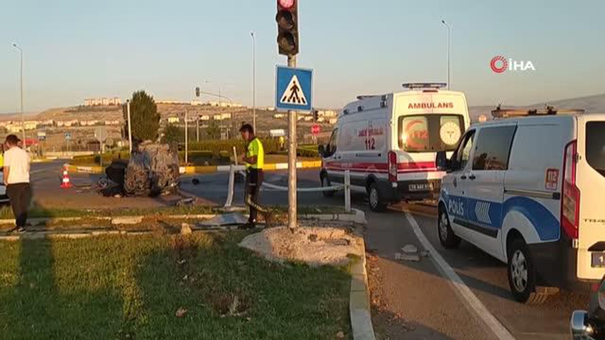 Çorum\'da Otomobil Kazası: 25 Yaşındaki Genç Hayatını Kaybetti