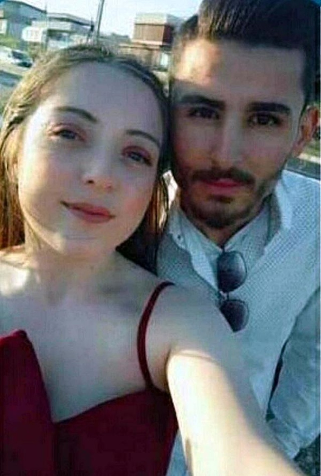 Boynuna kablo dolanmış halde bulunmuştu! Dudu'yu hayattan koparan eşi, cinayetin ardından ailesine sahte mesajlar atmış Boynuna kablo dolanmış halde bulunmuştu! Dudu'yu hayattan koparan eşi, cinayetin ardından ailesine sahte mesajlar atmış