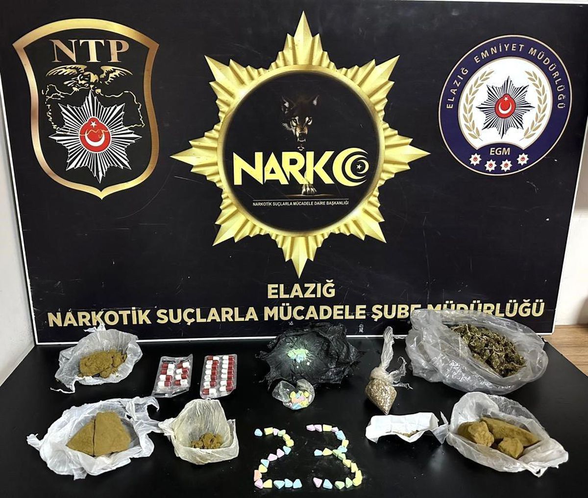 Elazığ\'da 9 Kilo 630 Kilo Uyuşturucu Ele Geçirildi, 3 Şüpheli Tutuklandı