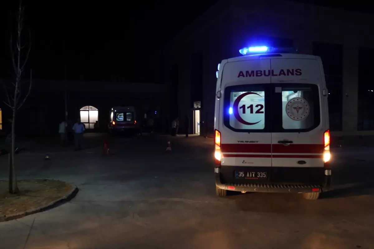 İzmir\'de silahlı kavga: 1 kişi hayatını kaybetti