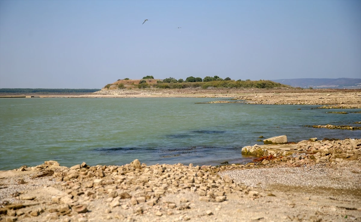 İzmir\'deki Tahtalı Barajı\'nda Su Seviyesi Son 14 Yılın En Düşük Seviyesine İndi