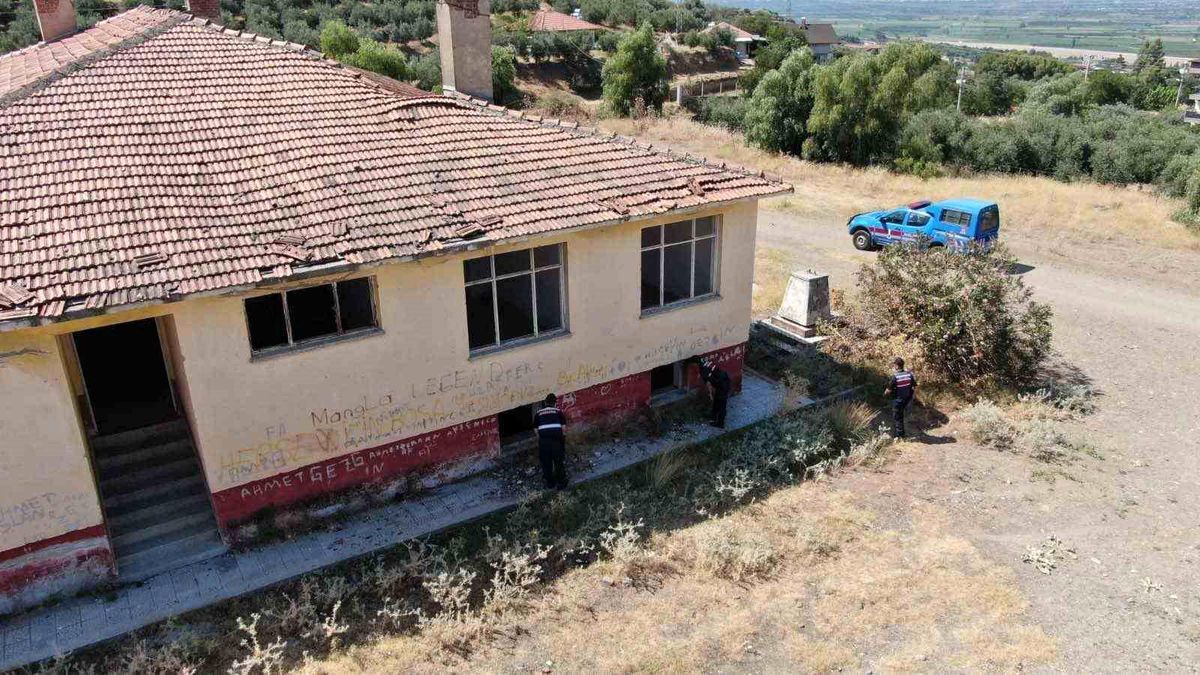 Aydın\'da düzensiz göçmen denetiminde 126 yabancı uyruklu şahıs sorgulandı