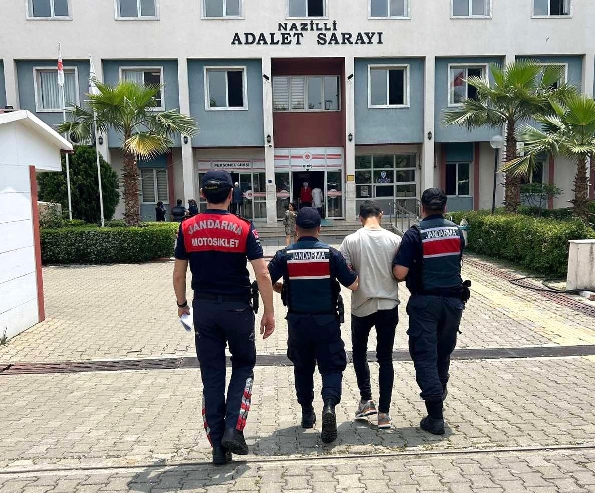 Aydın\'da 14 Yıl Hapis Cezası ile Aranan Şahıs Yakalandı