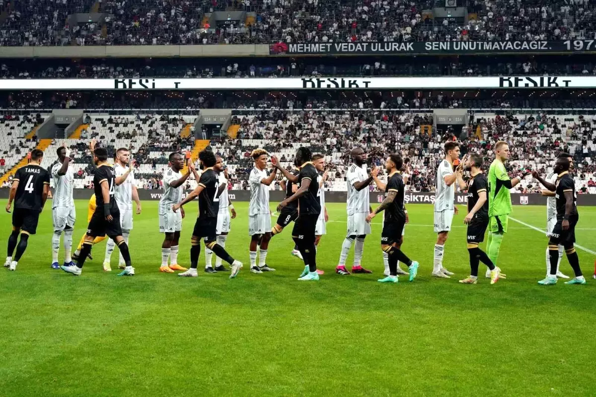 UEFA Avrupa Konferans Ligi: Beşiktaş: 0 Neftçi Bakü: 0 (Maç devam ediyor)