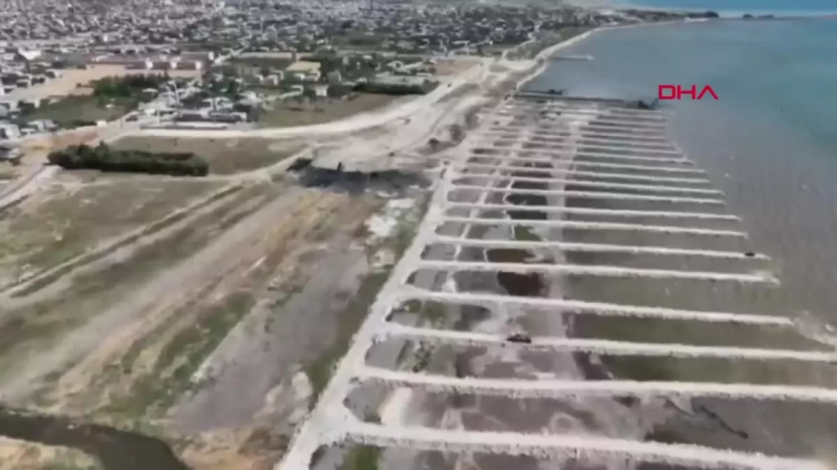 Van Gölü\'nün zemininden 1 milyon 200 bin metreküp dip çamuru ve balçık çıkarıldı