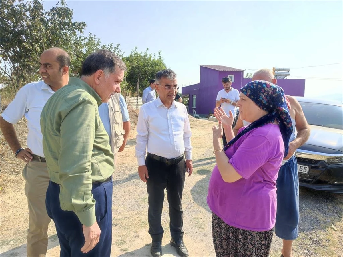 AK Parti Adana Milletvekili Ahmet Zenbilci, Kozan\'da depremzedelerle buluştu