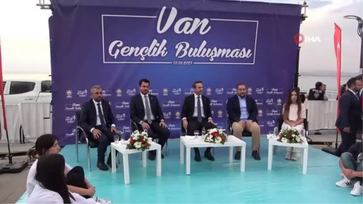 Enerji ve Tabii Kaynaklar Bakanı Van\'da Ziyaretlerde Bulundu