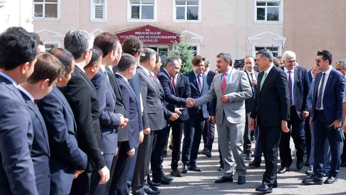 Milli Eğitim Bakanı Erzurum\'a geldi