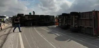 Bandırma'da tır ile otomobil çarpıştı: 1'i çocuk, 3 kişi yaralandı