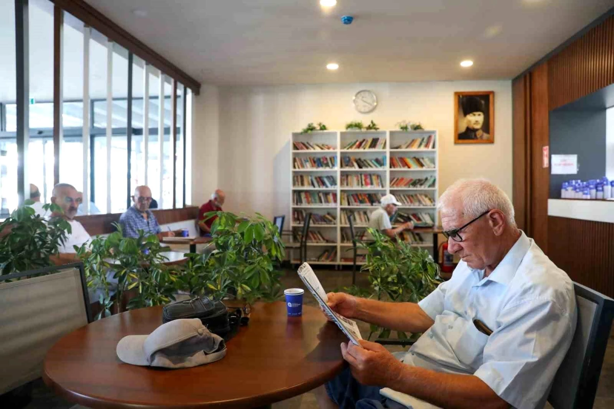 Antalya\'da Emekliler Kahvesi, emeklilerin uğrak noktası oldu