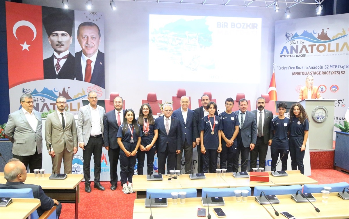 Erciyes\'ten Bozkıra S2 MTB Anadolu Dağ Bisikleti Yarışları Başlıyor