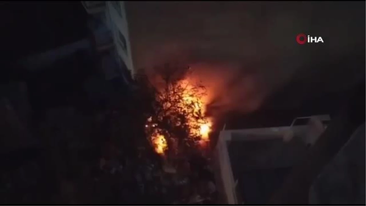 Erdek\'te Metruk Binada Çıkan Yangın Kontrol Altına Alındı