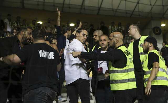 Fenerbahçe-Maribor maçında olayların fitili nasıl ateşlendi? Güvenlik kılığına girmişler Fenerbahçe-Maribor maçında olayların fitili nasıl ateşlendi? Güvenlik kılığına girmişler