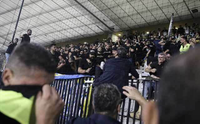 Fenerbahçe-Maribor maçında olayların fitili nasıl ateşlendi? Güvenlik kılığına girmişler Fenerbahçe-Maribor maçında olayların fitili nasıl ateşlendi? Güvenlik kılığına girmişler