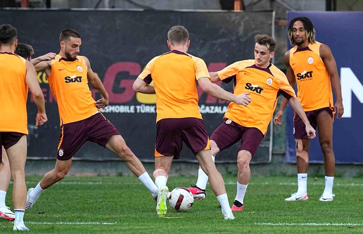 Galatasaray, Trabzonspor maçı için hazırlıklarını tamamladı