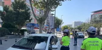 İstanbul Kadıköy'de Yayalara Geçiş Hakkı Vermeyen Sürücülere Dron Destekli Denetim