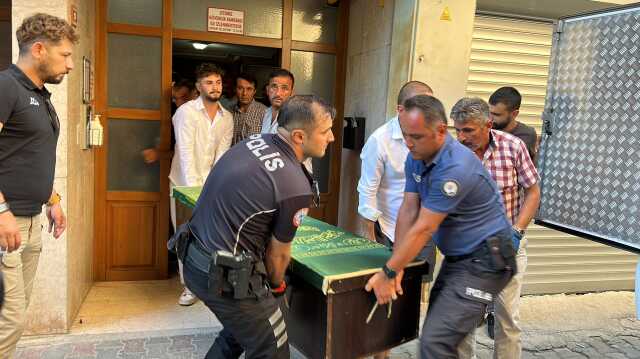 Kastamonu'da Tabanca Oyunu Kazası: Genç Arkadaşını Vurarak Hayatını Kaybetti Kastamonu'da Tabanca Oyunu Kazası: Genç Arkadaşını Vurarak Hayatını Kaybetti