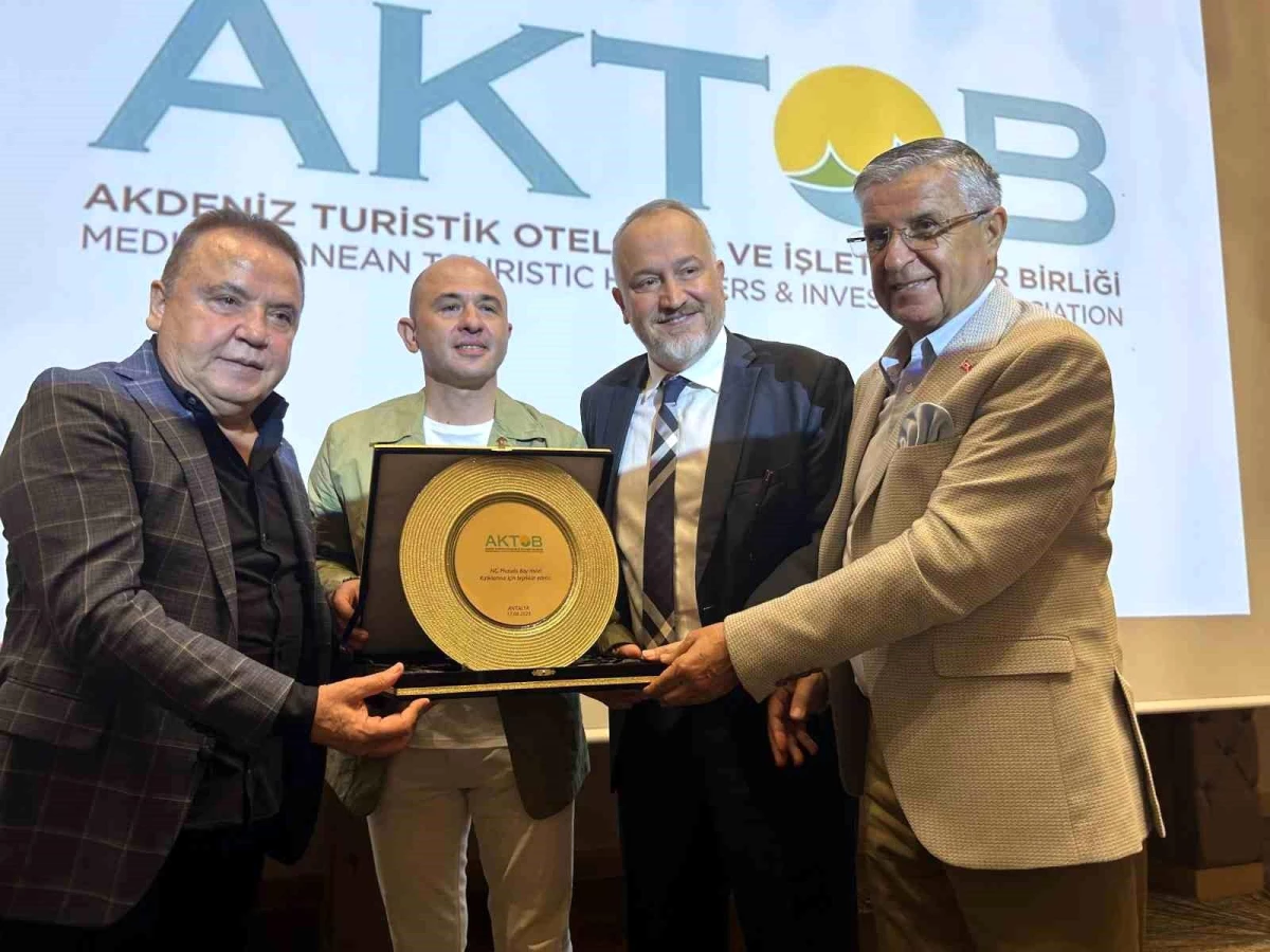 Kavaloğlu: "Türkiye en iyi medikal turizm destinasyonları arasında gösteriliyor"