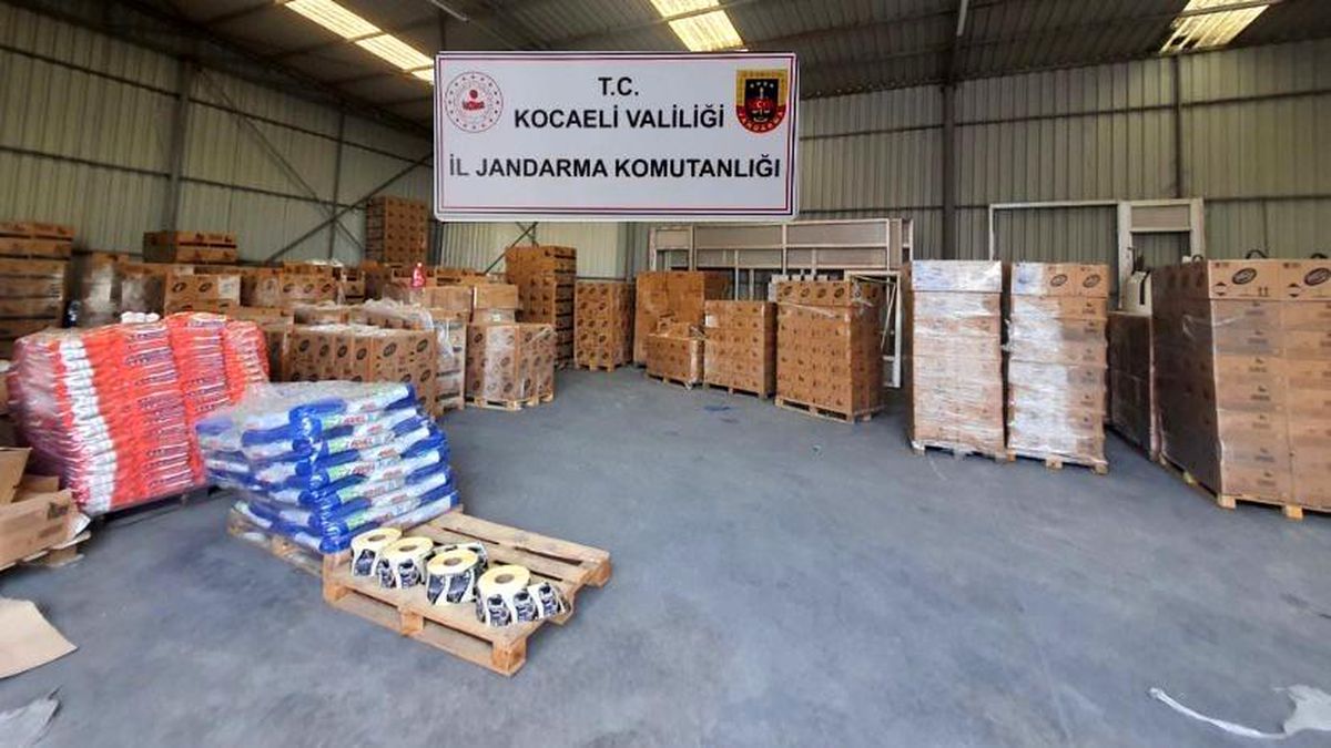 Kocaeli\'de 60 Ton Sahte Deterjan Ele Geçirildi