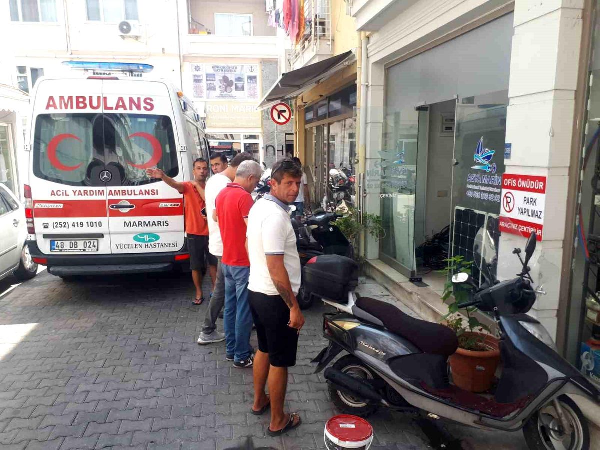 Marmaris\'te İş Yerine Silahlı Saldırı: 2 Kişi Yaralandı