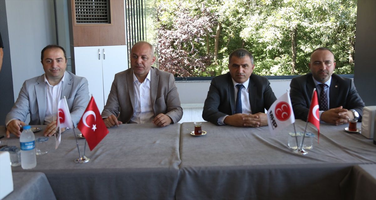 MHP Samsun İl Başkanı Burhan Mucur, basın mensuplarıyla tanışma toplantısı düzenledi